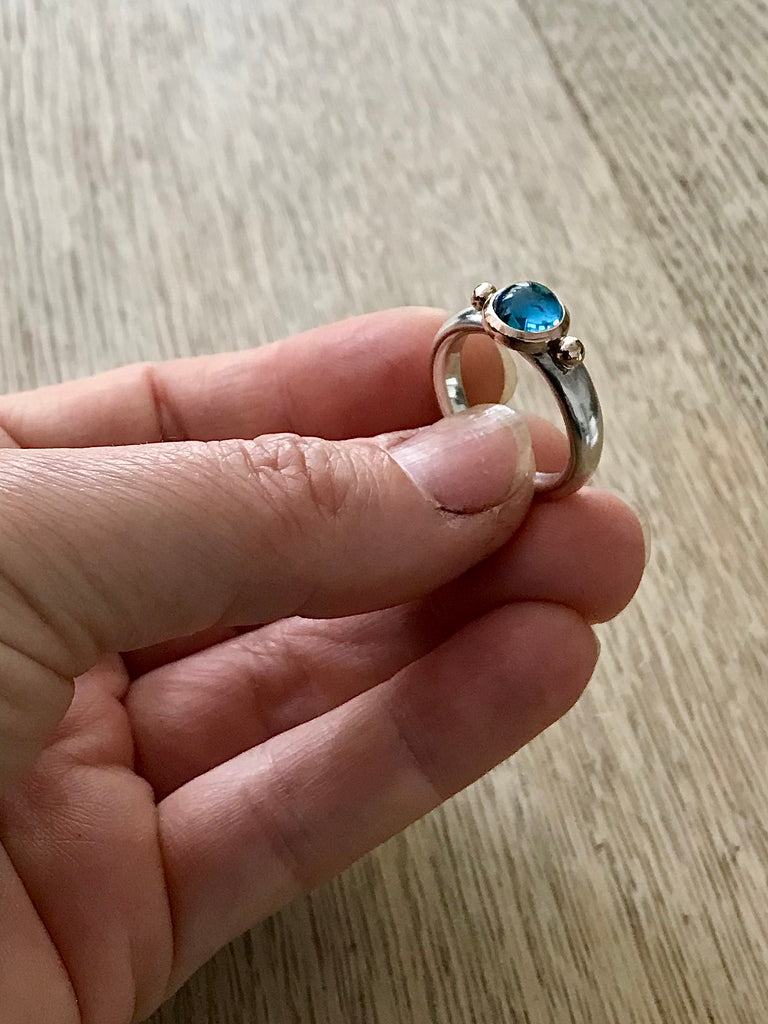 London blue Topaz cabochon