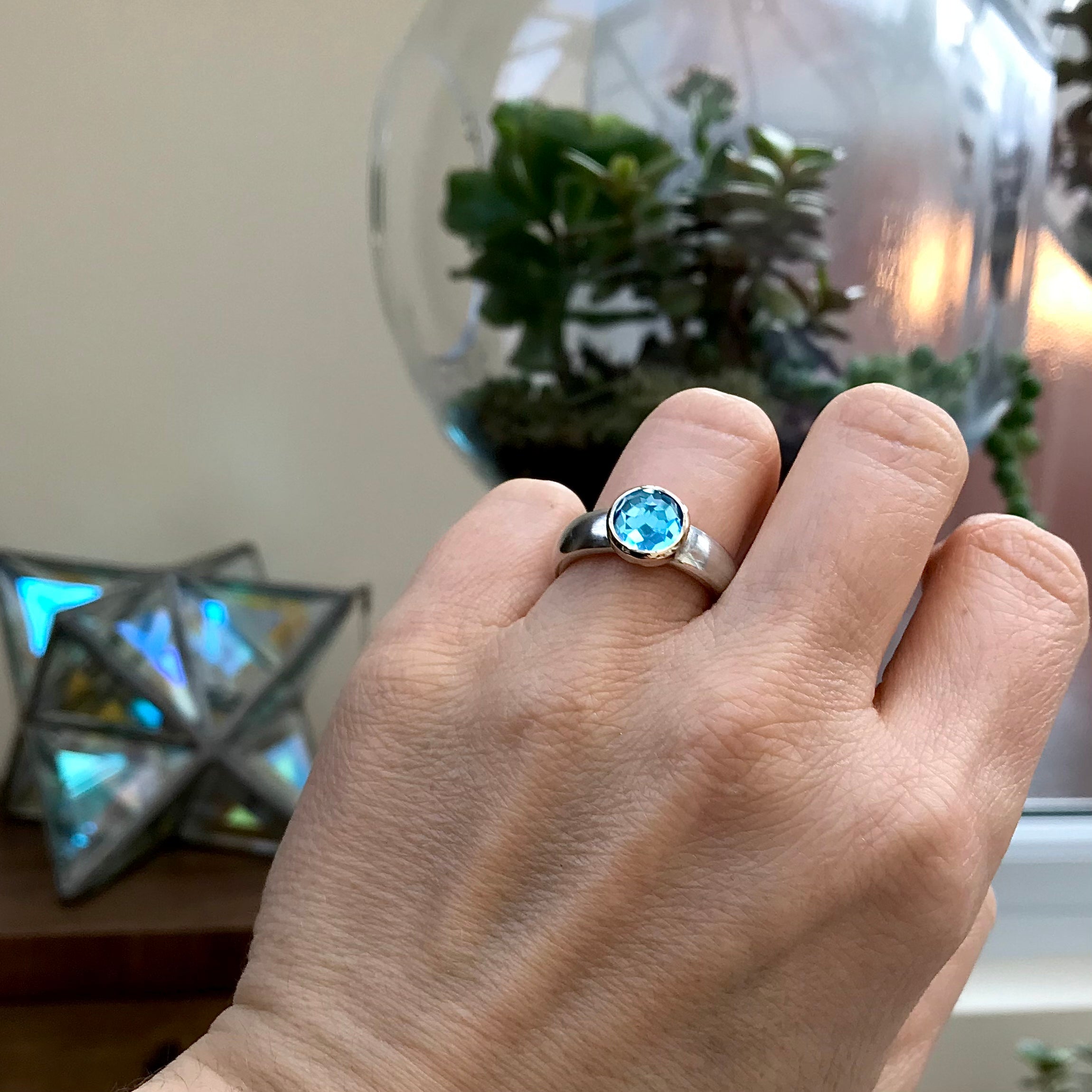 Swiss blue topaz ring - Main Image